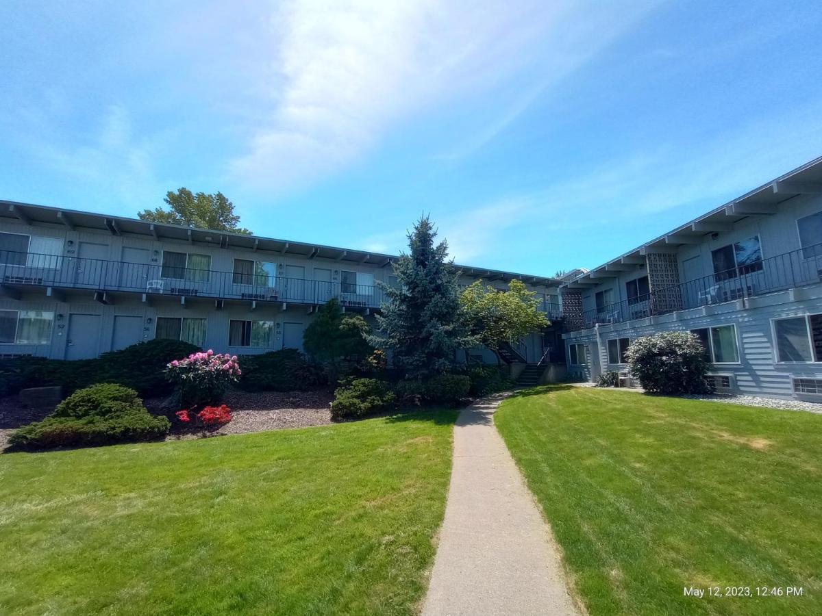 Cocusa Motel Burlington Buitenkant foto